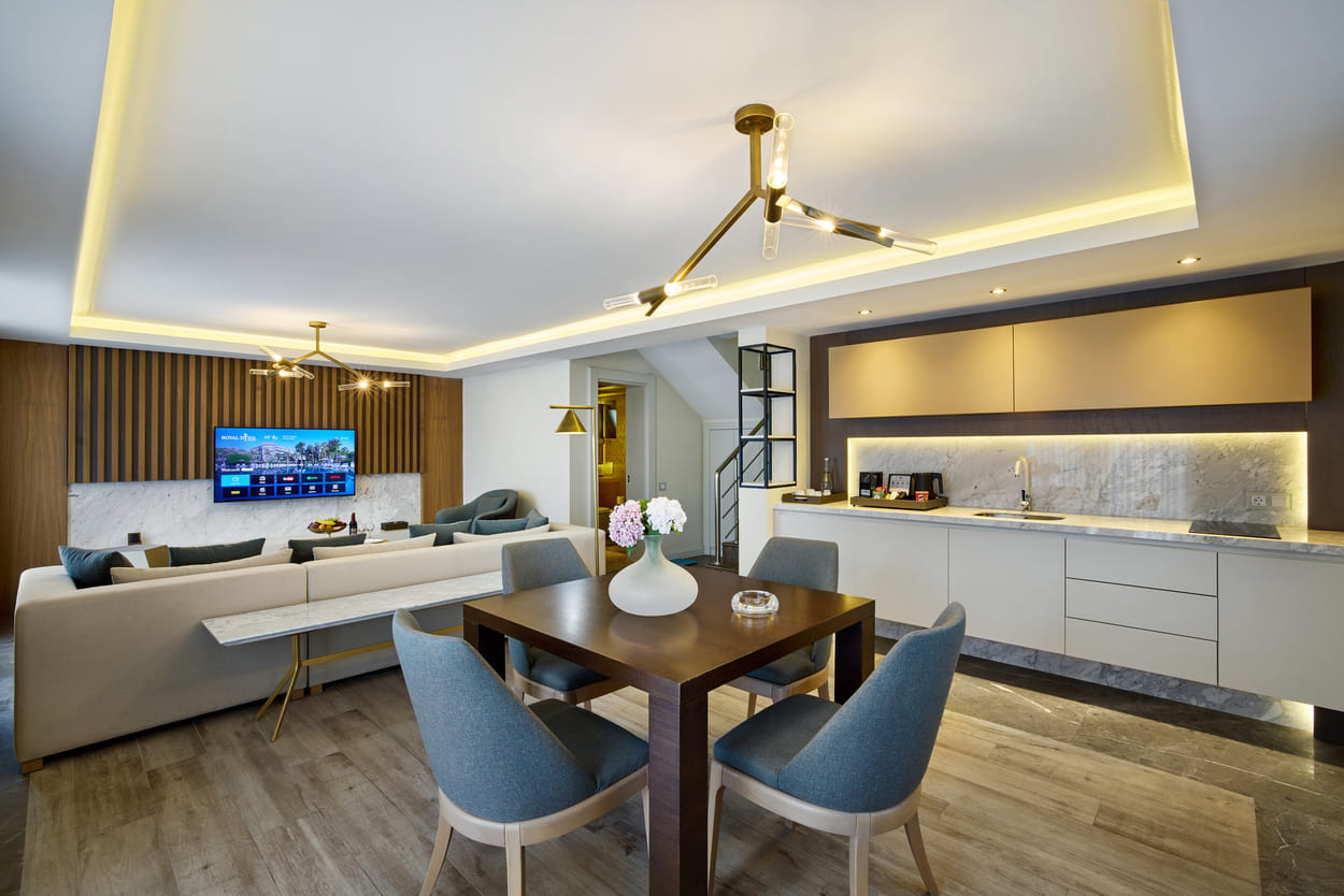 Diwa Royal Family Dublex Suite