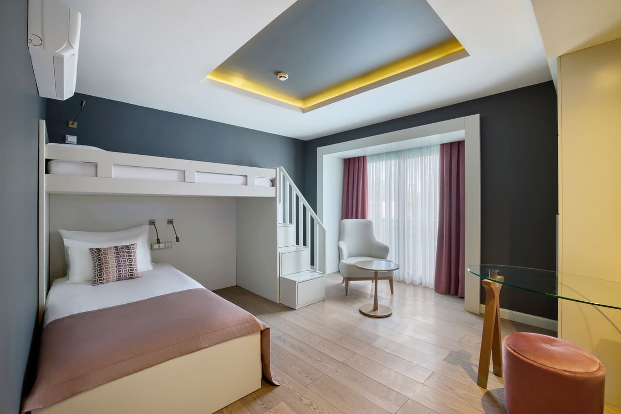 Diwa Royal Family Dublex Suite