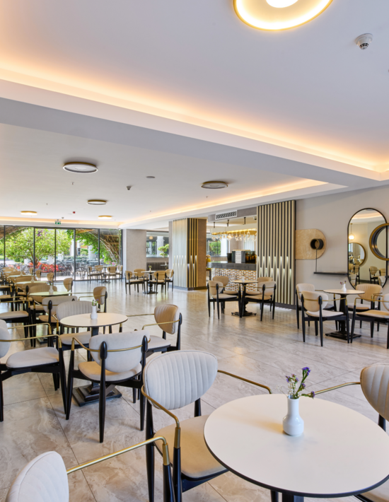 Royal-Diwa-Lobby-Bar-2