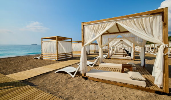 Royal-Diwa-Beach-4